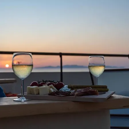 Casa Terra Vedema With Sunset Privacy Plunge Pool And 350 To 450 Mbps Starlink Internet 빌라 *